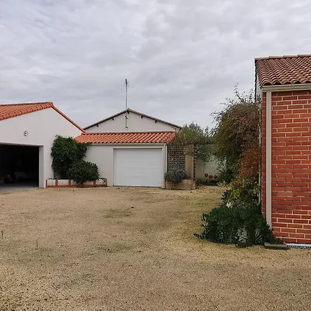 Holiday home Grande Maison Indep. 4 Ch. A 600m Plage, Animaux Admis - Fr-1-194-292 *